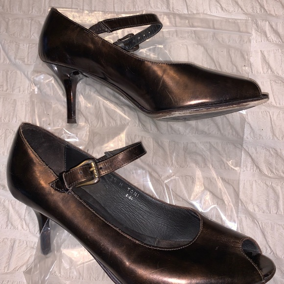 Donald J Pliner bronze woman’s open toe Mary Jane shoes size 8.5 - Picture 10 of 14